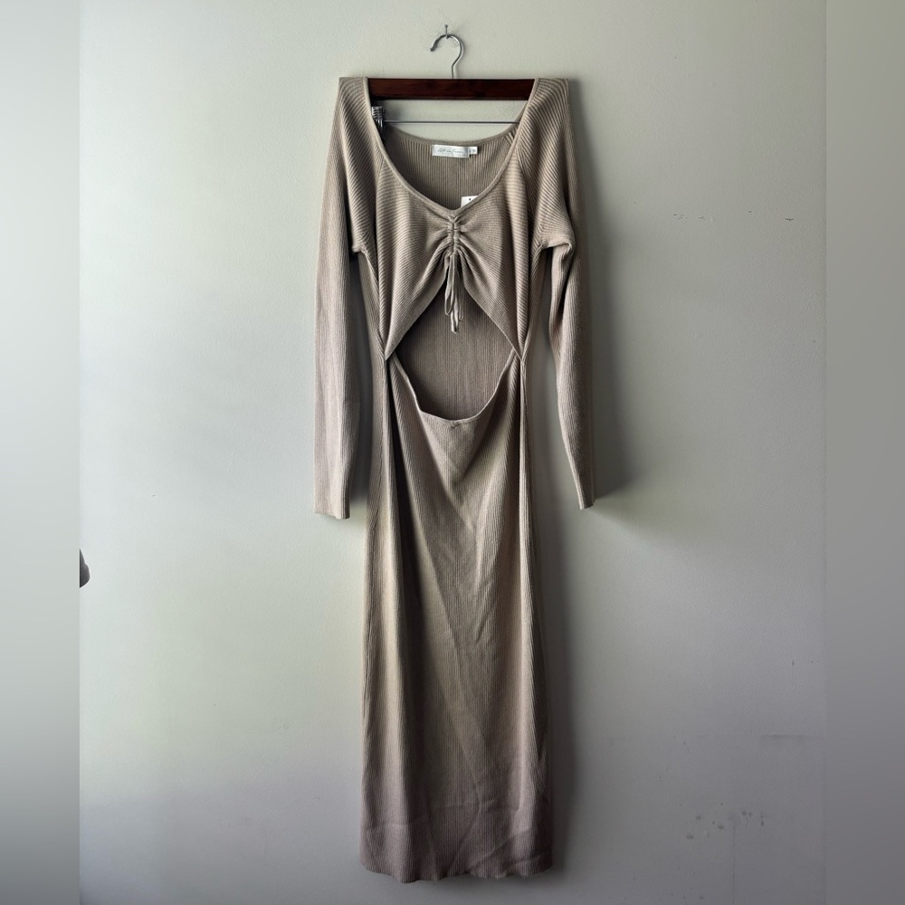 NWT all in favor midi long sleeve dress size L